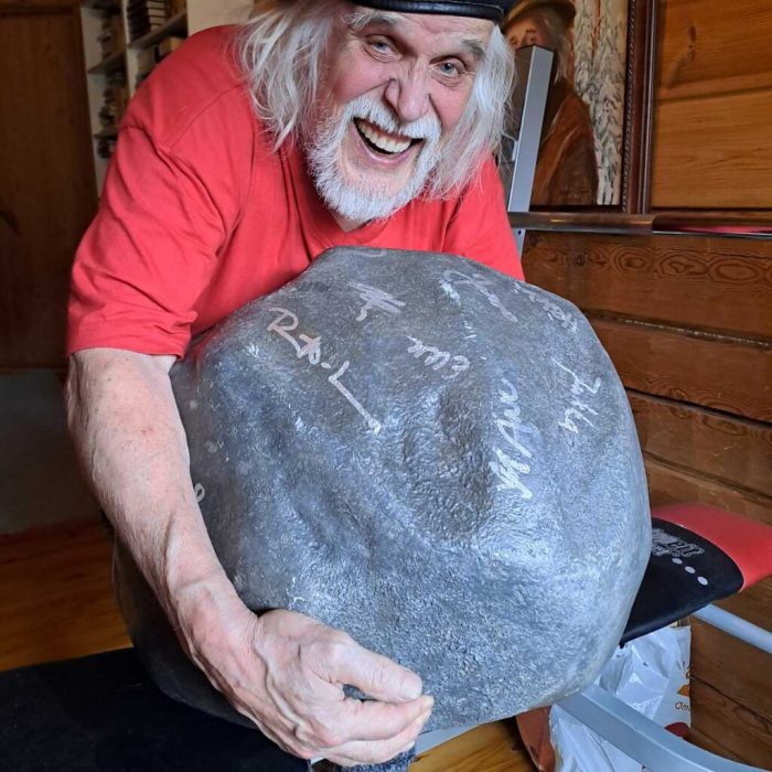 Kivenpyörittäjän kylä Heikki Turunen Vuonis-teatteri